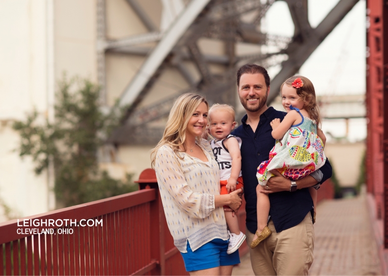 LEIGHROTHPHOTO_FAMILY_DOWNTOWN_CLEVELAND_